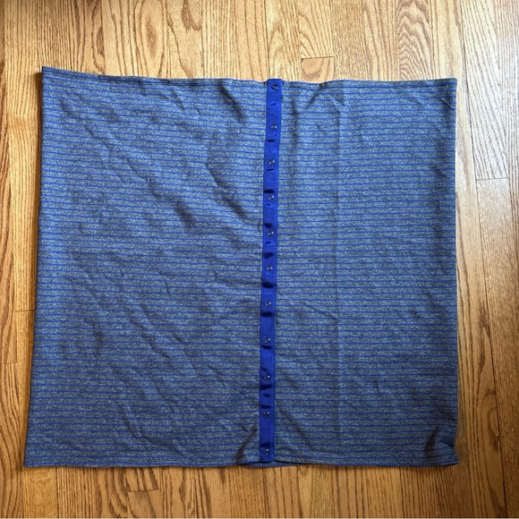 Lululemon Vinyasa Scarf Parallel Stripe Pigment Blue Gray Grey Rulu Wrap - Picture 2 of 9
